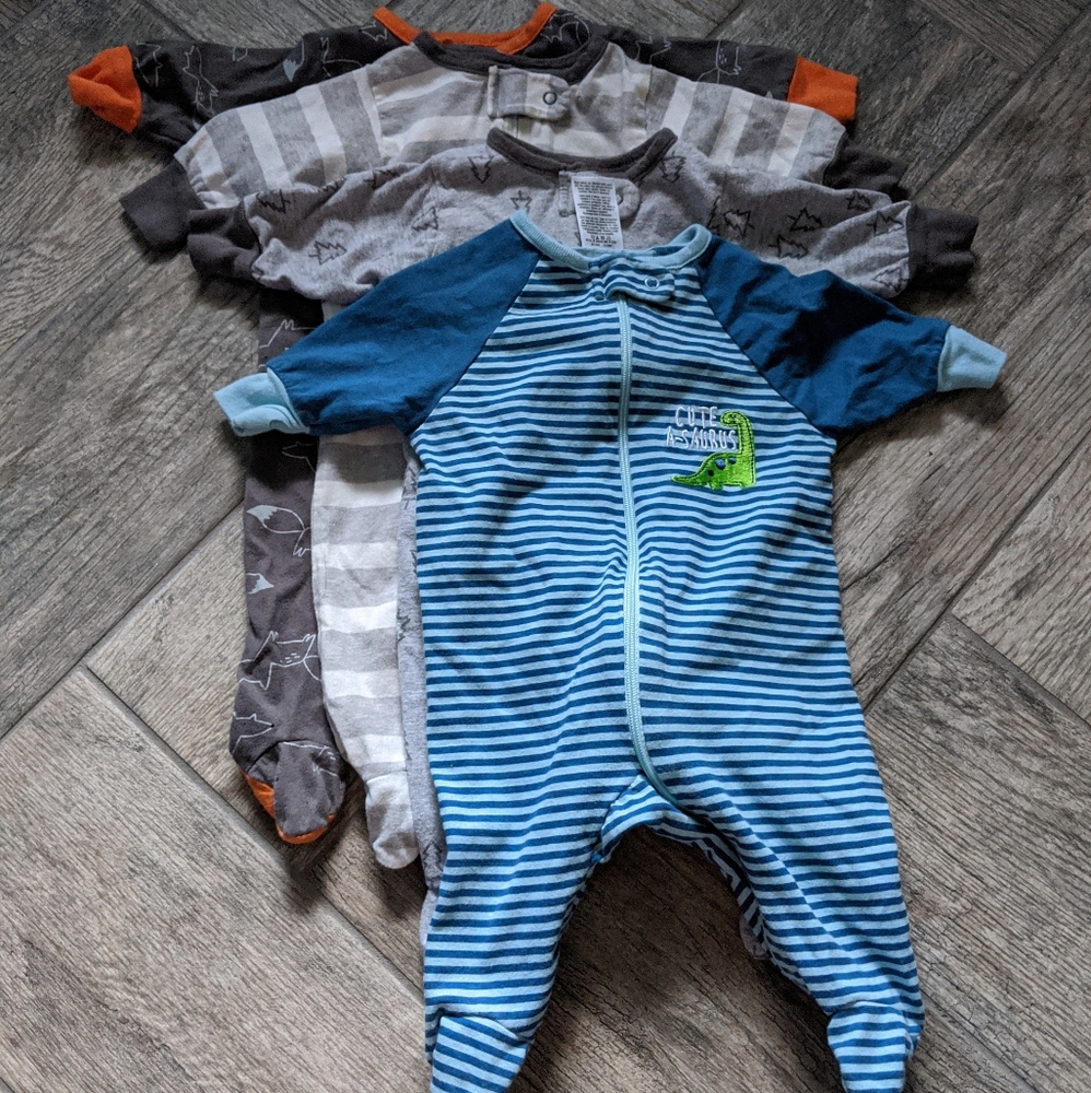 Lot of 4 Gerber Newborn Pajamas